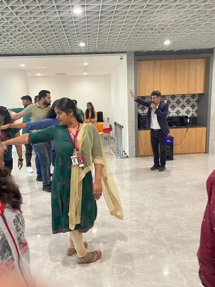 A simple but effective icebreaker to get everyone warmed up. These coordination exercises help get the team in sync for the bigger challenges ahead.