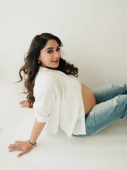 A playful, over the shoulder smile. My goal during casual sessions is to help you relax and be yourself, which is when the best, most authentic photos happen.