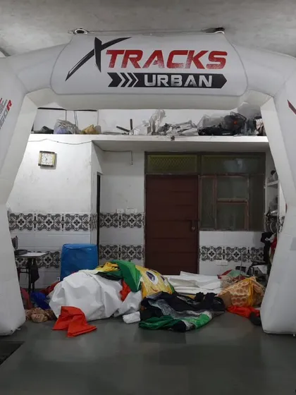 Inflatable arches are great for event entrances, races, and exhibitions. I made this fully branded arch for a Hero Xtreme event, complete with logos and custom colors.