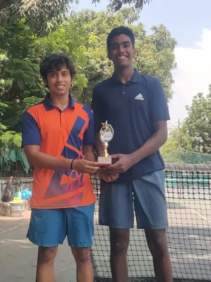 Keshav Nahata with his opponent after the U-17 State Championship final.