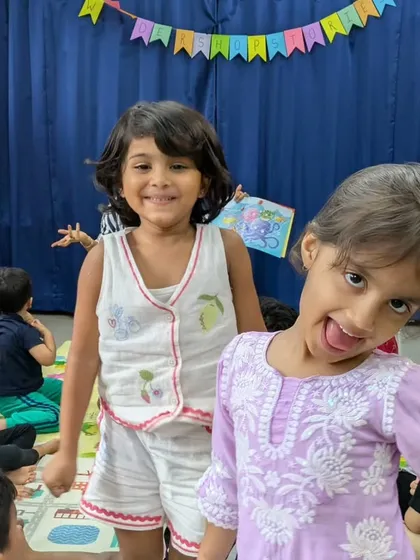 The pure, uninhibited joy of storytelling. These candid smiles capture the fun and playful atmosphere I strive to create in every session, where kids feel safe to be themselves.