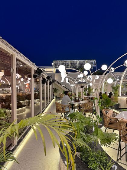 Aavyaktaya Architects - Commercial & Hospitality Design Enchanted Spaces: Biophilic & Organic Design photo 8