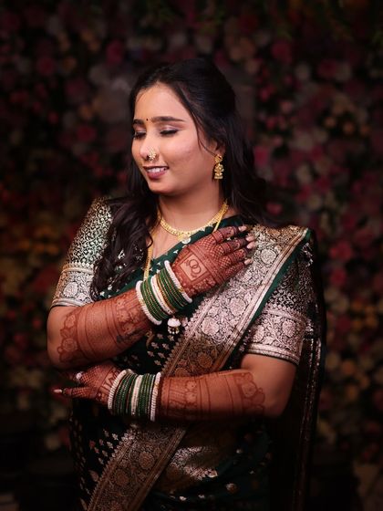 Traditional Engagement & Sakharpuda Looks photo 40