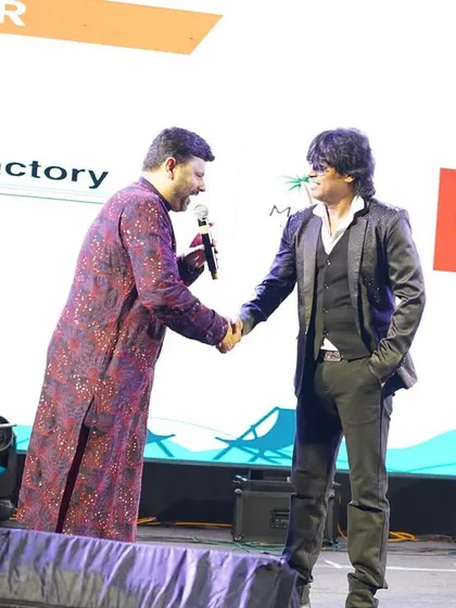 Being felicitated on stage at the pre-EMAA event. I am always humbled by the appreciation from my clients and industry peers.