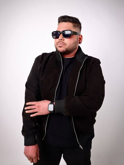 The Look: DJ Sau's Press Kit photo 17