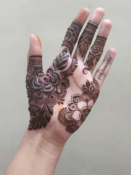 Another angle of this step-by-step floral design. You can see how the different elements connect to form a cohesive piece.