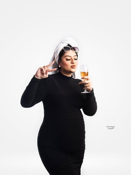 This shot perfectly captures the fun and glamorous spirit of the 'spa day' theme. It's a great example of how we can customize sessions to match your personality.