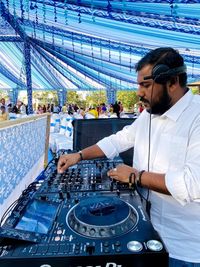 Wedding DJ Services