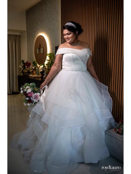 Radiant Brides: Portraits of Elegance photo 5