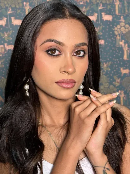 Perfection in every stroke. A sharp winged liner and a flawless base is a game-changing look that enhances natural beauty with a touch of elegance.