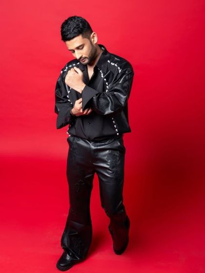 Behind the Music photo 6