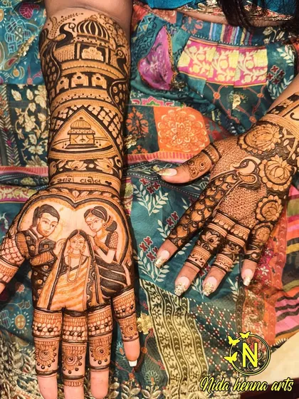 A very emotional and personal design for a bride, featuring a portrait of her with her parents. This is a beautiful way to honor your family in your bridal mehandi.