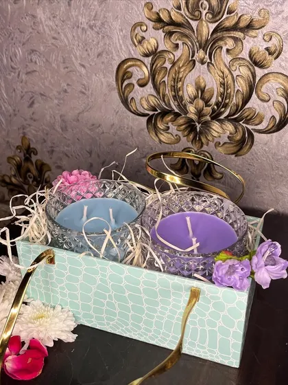 The 'Unicorn' hamper with two crystal candles in a stylish croc-print box. You can also mix and match, choosing one candle and one jar of dry fruits or chocolates.