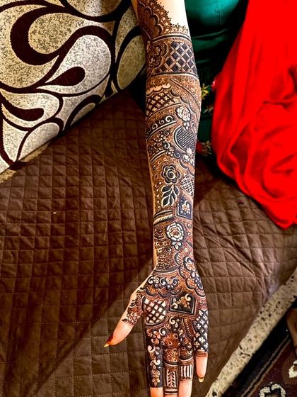 Mehendi Art by Nishat - Mehndi (Henna) Artistry Elaborate Bridal Henna photo 45
