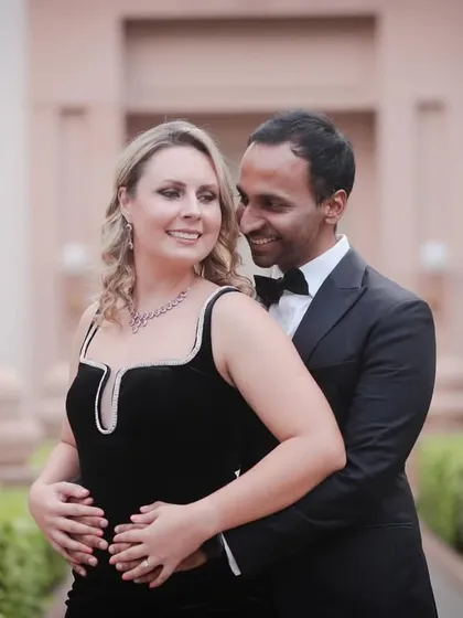 A pre-wedding shoot is a wonderful way for us to get to know each other and for you to get comfortable in front of the camera. This elegant, formal portrait showcases a timeless romance against a beautiful architectural backdrop.