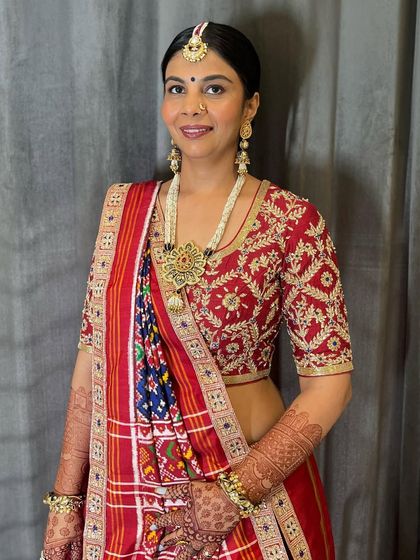 Elegant Buns & Updos photo 18