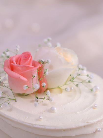 Liliyum Patisserie - Special Occasion Cakes Elegant Floral & Botanical Masterpieces photo 42