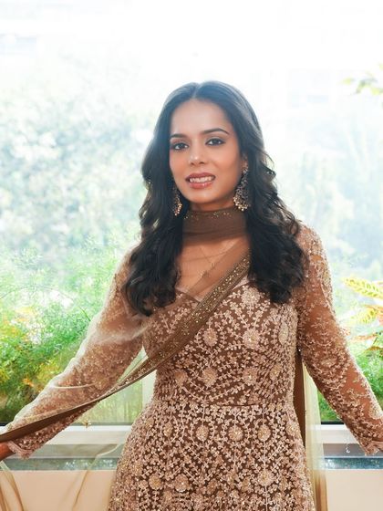 This makeup look is all about balance. I paired dewy skin and glossy lips with a bronze smokey eye for a look that is both elegant and bold.