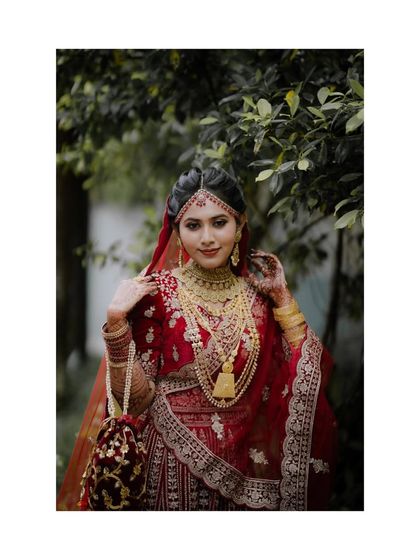 Snaptraits - Fashion & Portrait Photography Bridal Portraits: Grace & Radiance photo 20