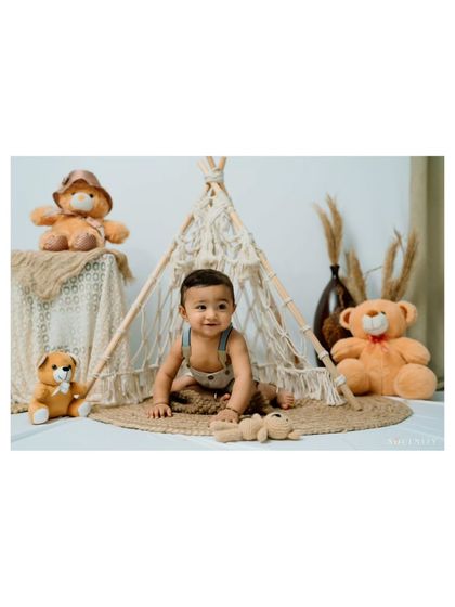 Candid Studio Moments photo 8