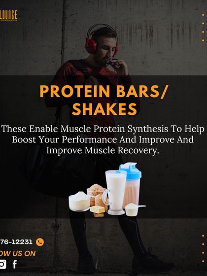Protein bars and shakes are a convenient way to support muscle protein synthesis. We advise on how to incorporate them into your diet, especially post-workout, to boost performance and speed up muscle recovery.