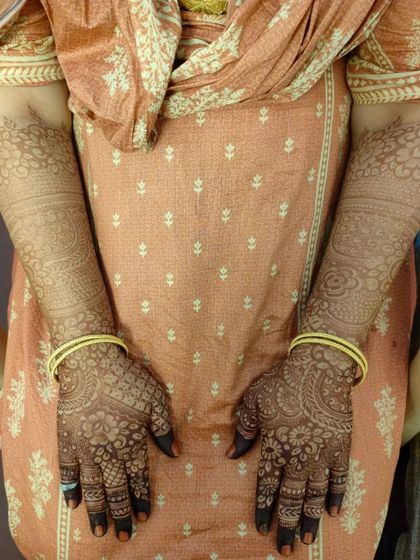 Shaikh Yasmeen - Mehendi for Special Occasions The Rich Organic Stain photo 7