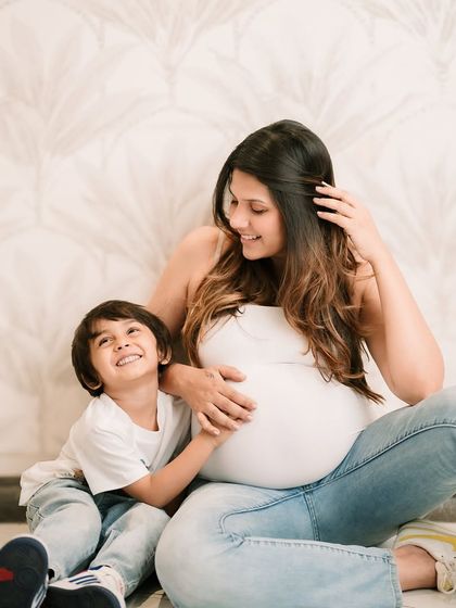 Maternity Portraits: Celebrating Your Glow photo 25