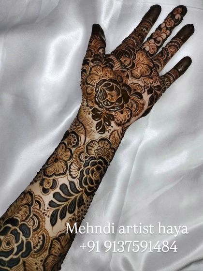 Intricate Bridal Hands photo 3