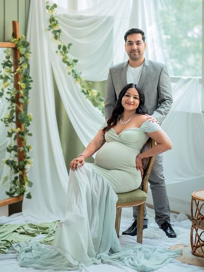 The Studio Glow: Maternity Portraits photo 7