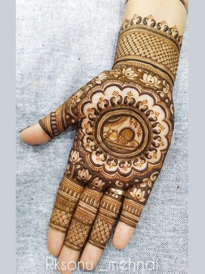Sonu - Special Occasion Mehndi Traditional & Festive Designs photo 9