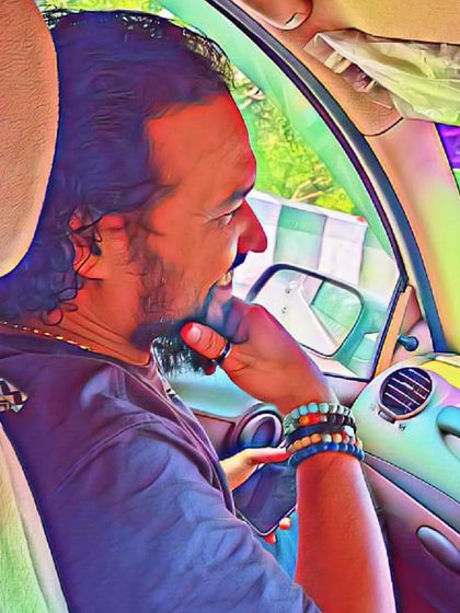 On the road to another gig, this time in Lonavala. I am always ready to travel wherever the party is. Just give me a call.