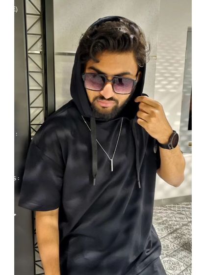 A duplicate of a stylish shot from a casual day out. Even when not on a trip, I'm all about the explorer vibe.