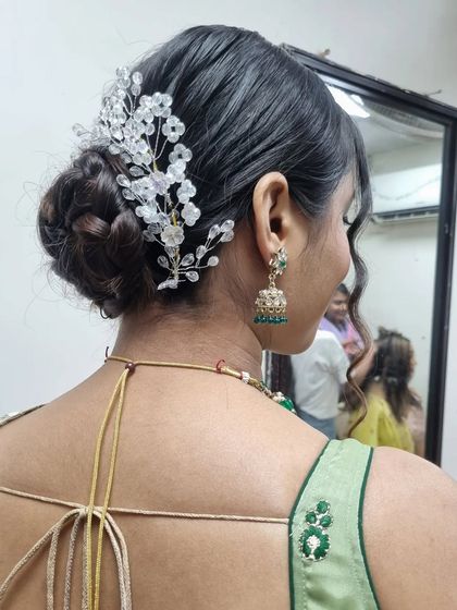 Party & Glamorous Hairstyling photo 31