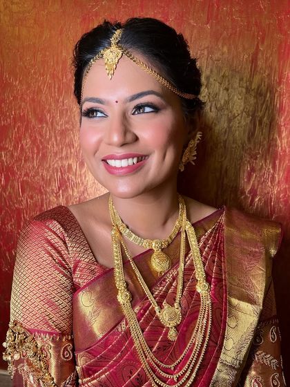 Her dimples say it all. A joyful and authentic moment from my beautiful South Indian bride.