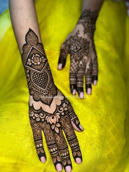 A bold and beautiful design with a mix of floral and geometric patterns, perfect for an engagement.