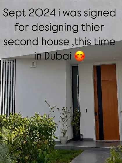 The entrance to the Dubai villa. Our goal was to create an interior story that was in perfect harmony with the modern and clean architecture of the house.