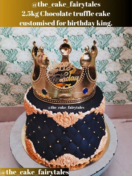 Another view of the grand and impressive royalty-themed birthday cake.