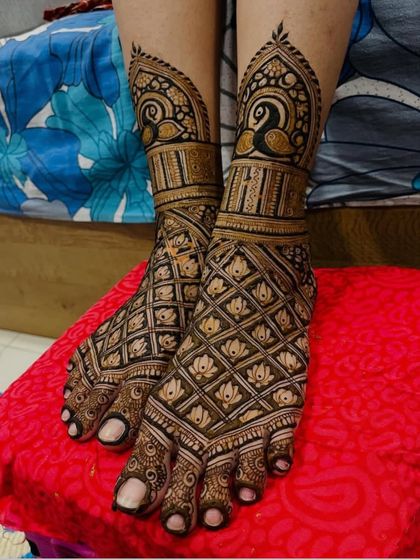 Anand Mehndi Artist - Bridal Mehndi Additional Work photo 6