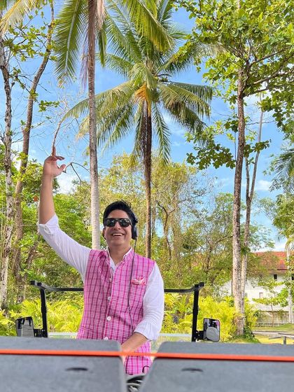 Summers bring out the best colors in you. A throwback to a vibrant daytime event under the palm trees.