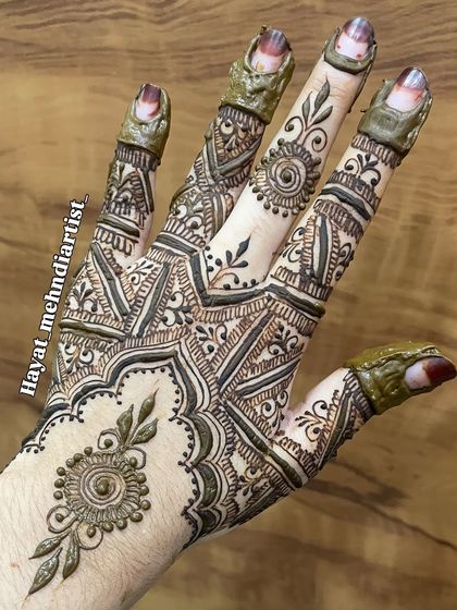 A closer look at the intricate finger details and shading in this classic design.