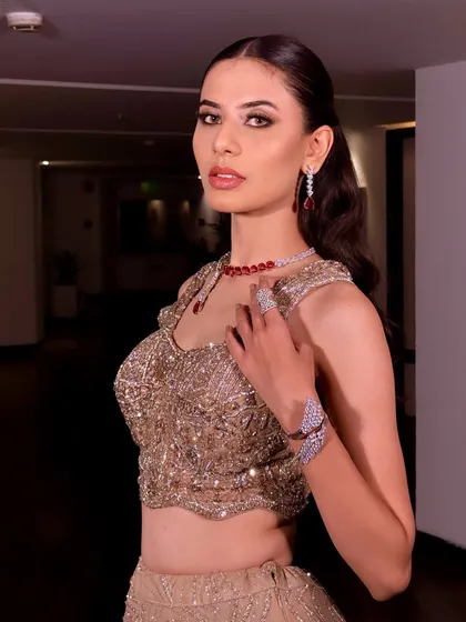Sangeet bridal glam at its finest. This shot captures the confident and modern vibe of the look, with a focus on the eyes and glowing skin.