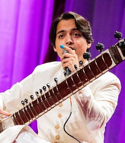 On The World Stage: International Tours & Concerts photo 17