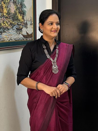 Shikha Agarwal - Personal Self-Makeup Classes Self Saree Draping Made Easy photo 13