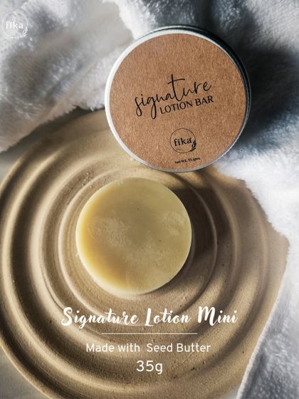 Introducing my new Mini Lotion Bars in a convenient 35g tin jar. Crafted with nourishing plant oils and luxurious seed butters, they deliver a toxin-free formula that absorbs deeply into your skin.