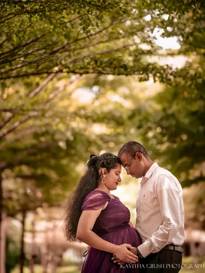 An outdoor maternity session surrounded by nature. Here, I focused on the intimate connection between the couple, using the natural canopy of trees to frame this quiet moment of them looking forward to their new beginning.