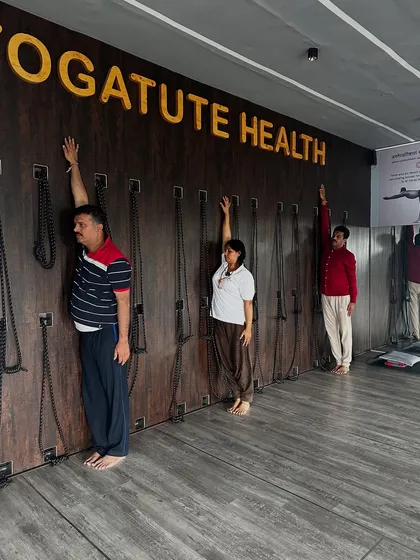A simple wall stretch to open the shoulder and lengthen the side body. The wall acts as a guide to ensure proper alignment and a consistent, stable stretch.