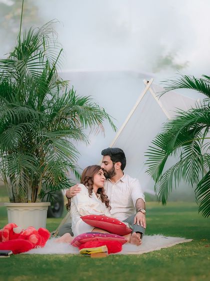 A dreamy, romantic photo using our airplane prop and colored smoke to create a soft, atmospheric effect. This demonstrates how I add a cinematic touch even to daytime outdoor shoots.