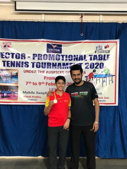 Vaidehi Chogle with her bronze medal from the U-17 event at the Vector tournament. A great performance and a well-deserved place on the podium.