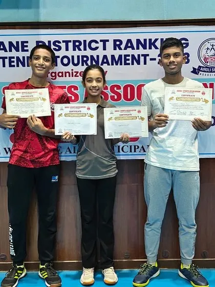Three of our top performers from the 5th District Ranking tournament held at Airoli Sports Association. From left to right: Johan Cheriparambil (U-15 Gold), Hrithika Madhur (U-19 Silver, U-17 Bronze), and Yashwin Reddy (U-15 Bronze).