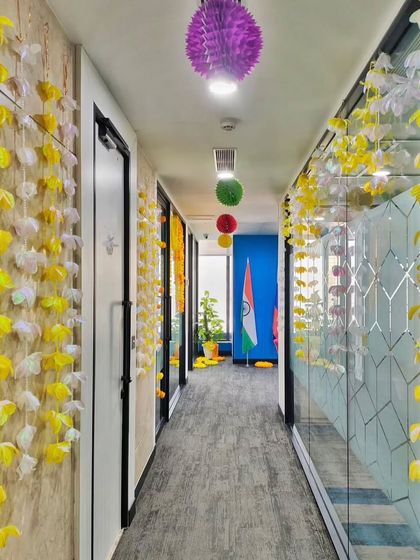 Festive & National Holiday Decor photo 4